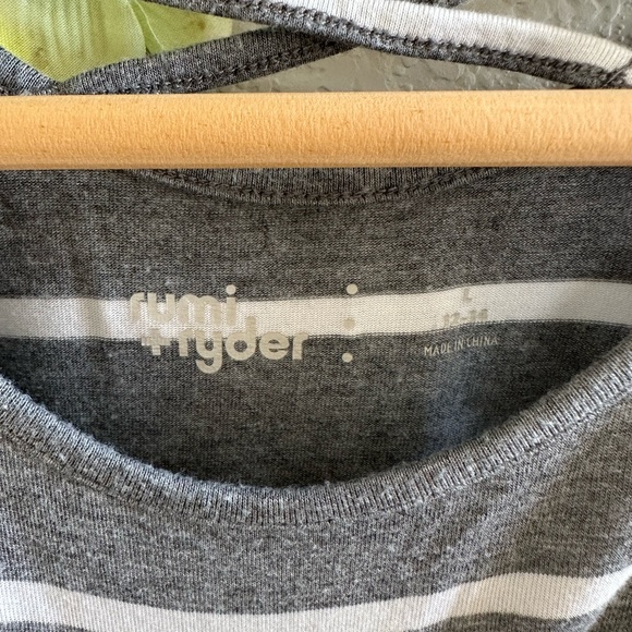 Rumi + Ryder girls stripped sleeveless top size 12/14 - Picture 2 of 4
